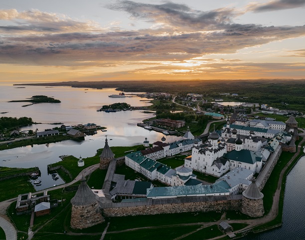 Слайд 3 Белое море и русский север